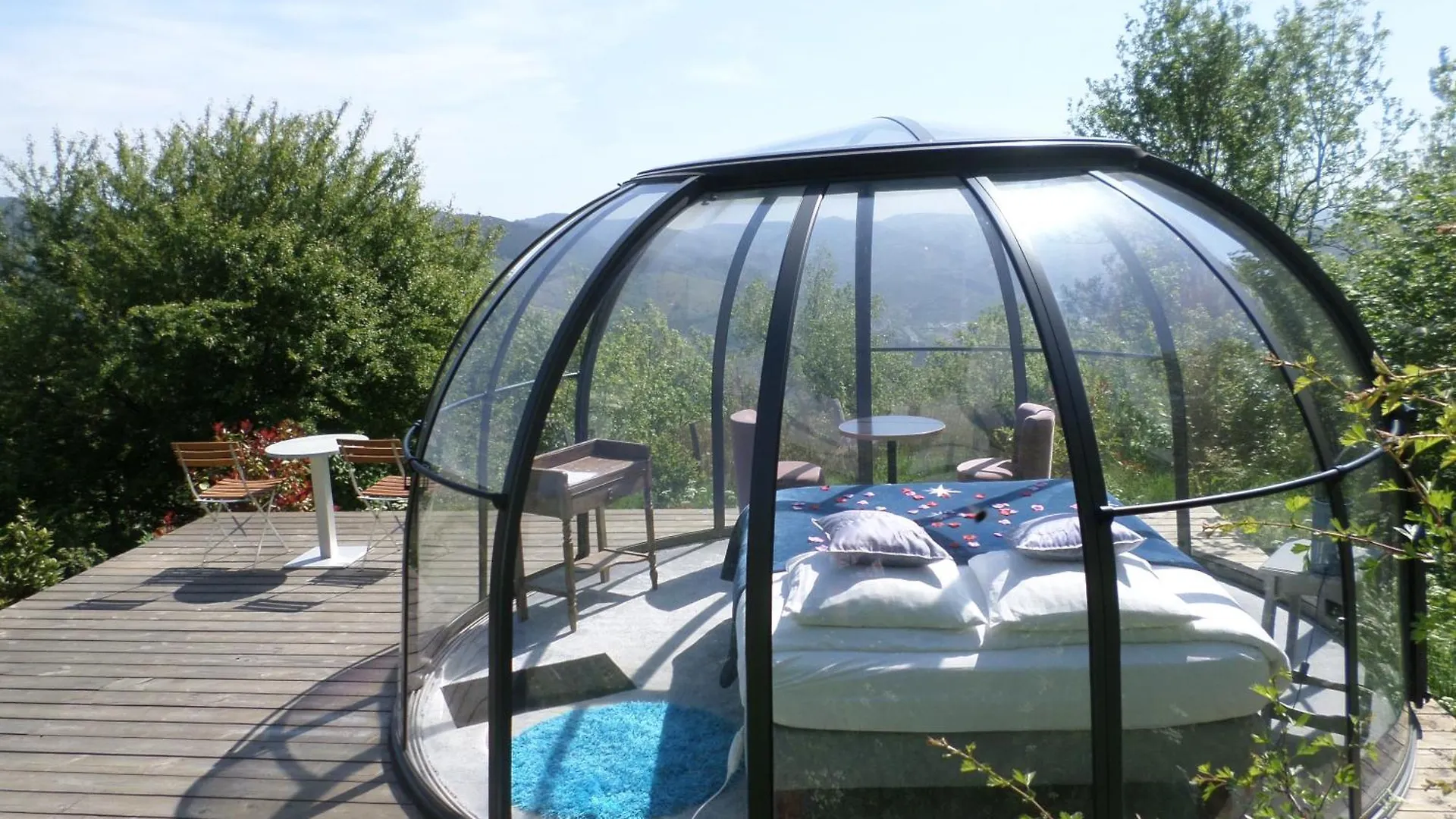 Nuits D'Y Cimes : Nuit Insolite Bulle, Spa Jaunac 0*,