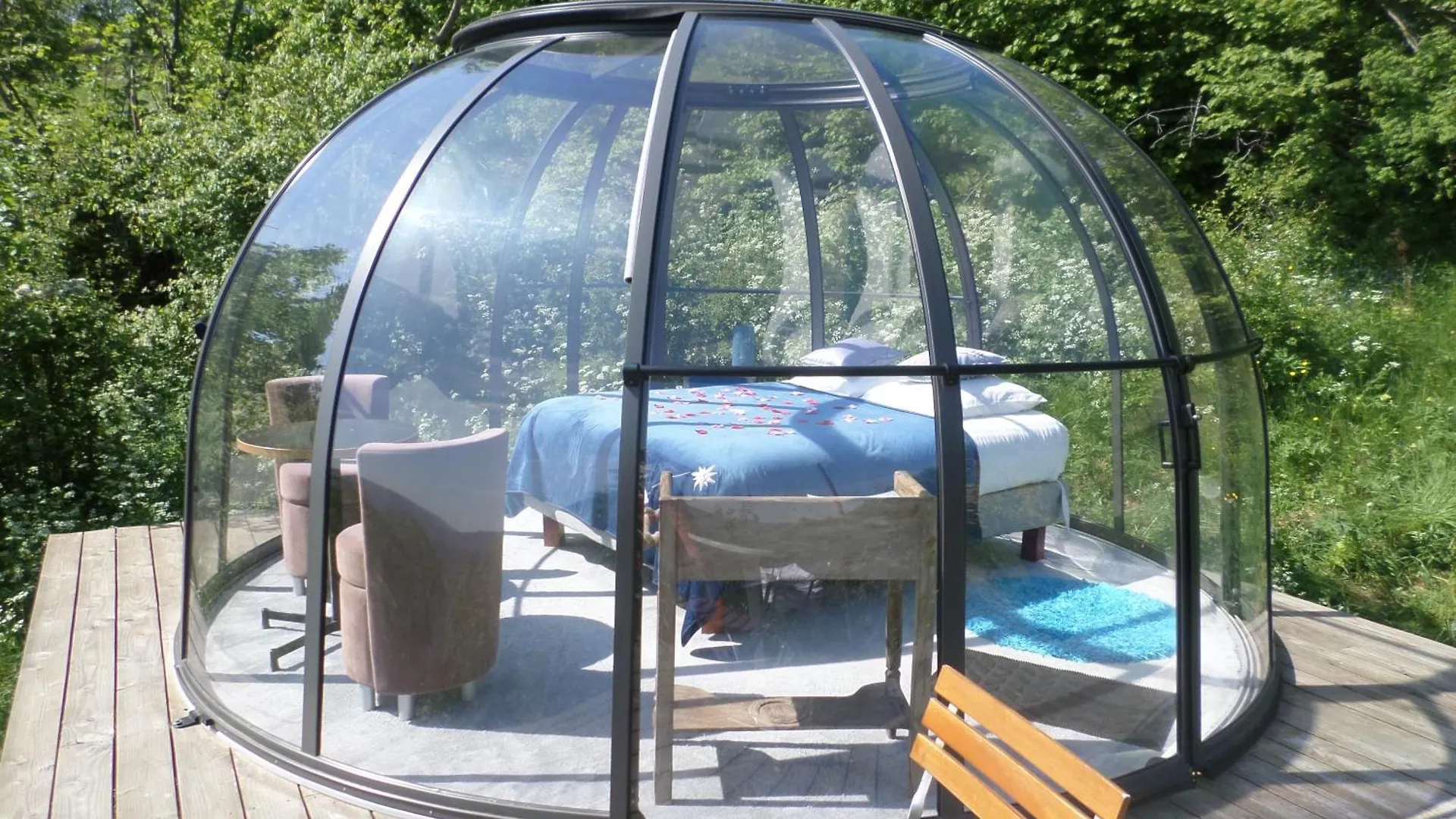 Nuits D'Y Cimes : Nuit Insolite Bulle, Spa Jaunac خيمة فخمة