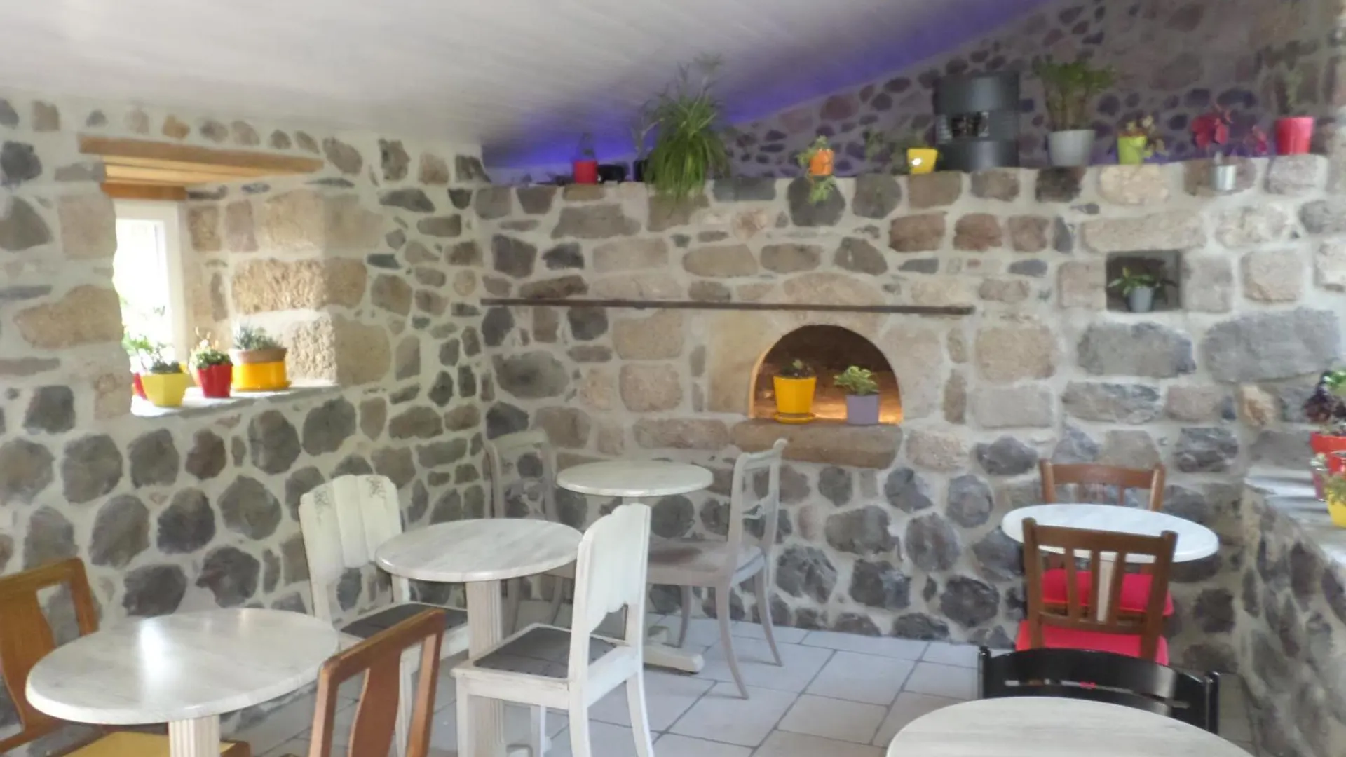 Nuits D'Y Cimes : Nuit Insolite Bulle, Spa Jaunac Luxury tent