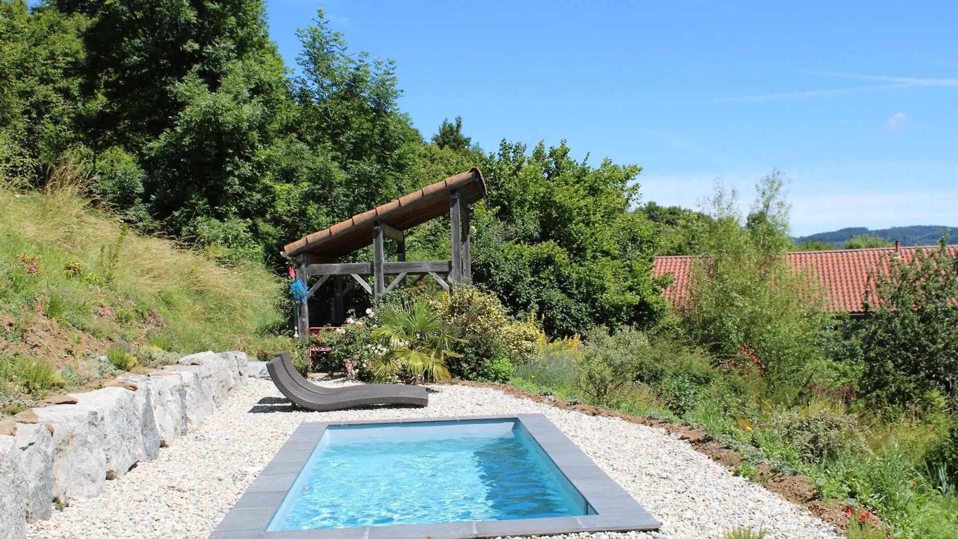 Nuits D'Y Cimes : Nuit Insolite Bulle, Spa Jaunac 0*,  فرنسا